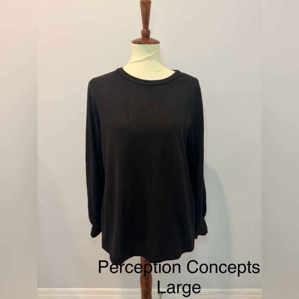 PerSeption Concept Classic Black Long Sleeve Top